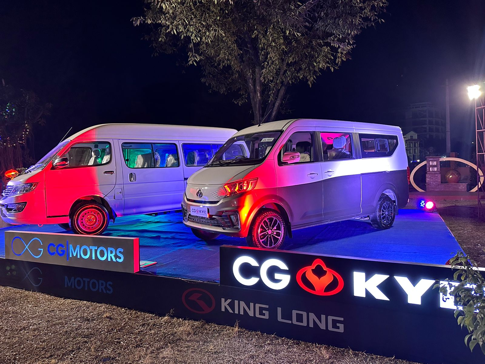 KYC & Kinglong Van Display at Tudikhel Kathmandu
